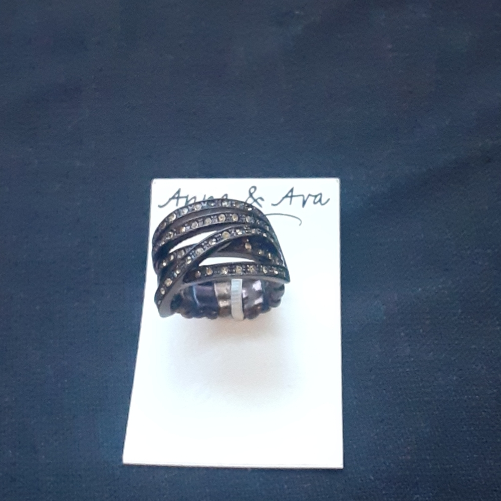 Anna and Ara stretch ring